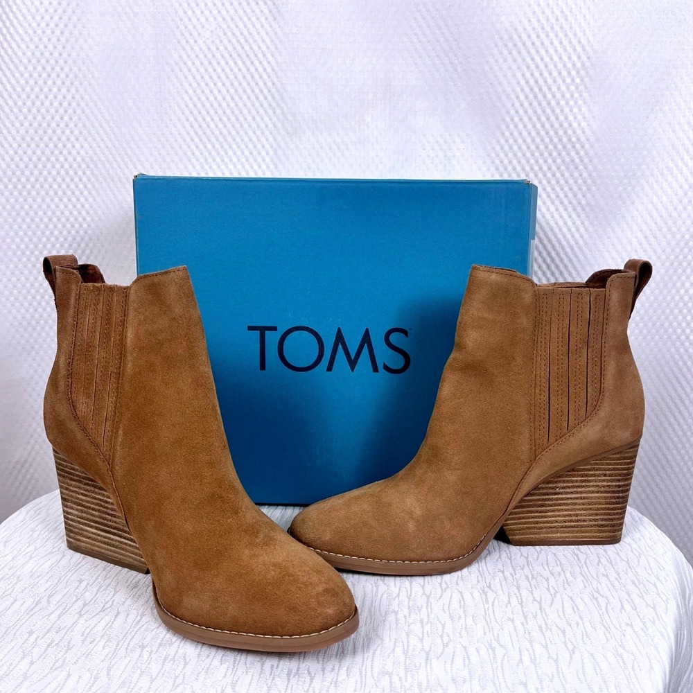 NIB: TOMS Noa Suede Wedge Booties Brown Tan Chelsea Ankle Boots Size 9 - Picture 2 of 10